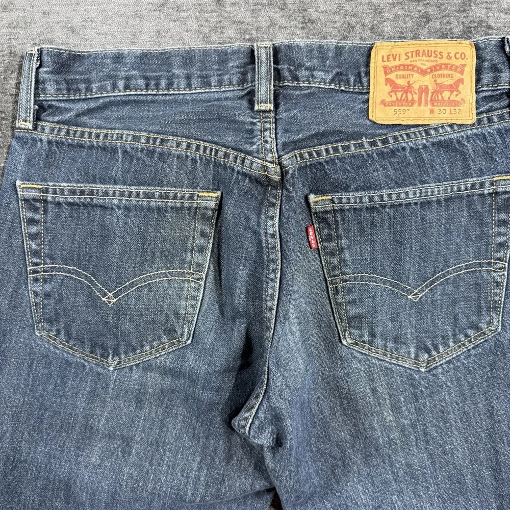 Levis 559 Jeans Men's Size 30x32 Blue Denim Medium Wash Relaxed Straight Leg Fit